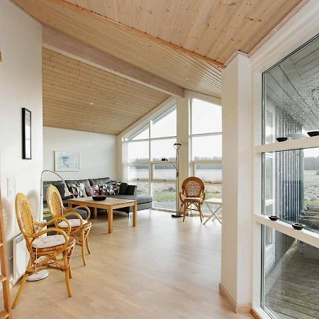 8 Person Holiday Home In Jerup エクステリア 写真